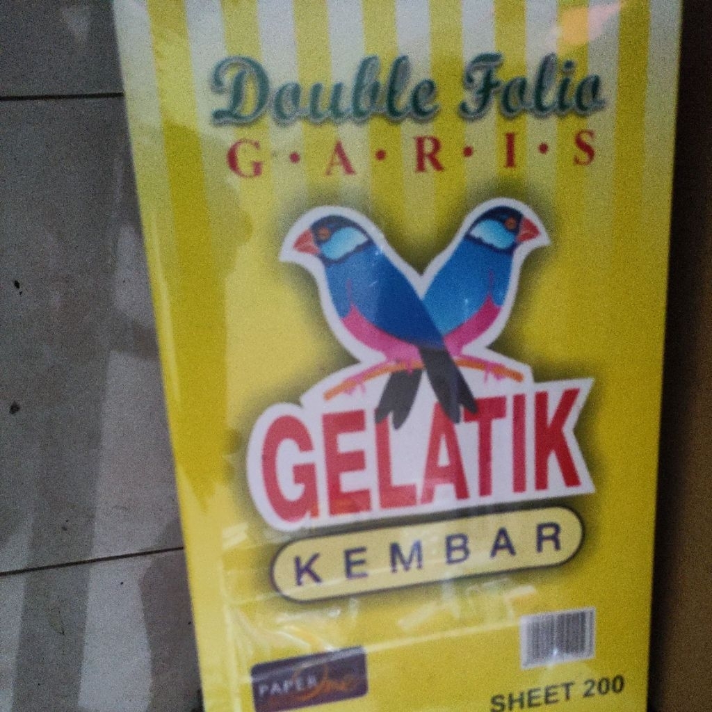 

doble folio gelatik 200 lembar folio garis