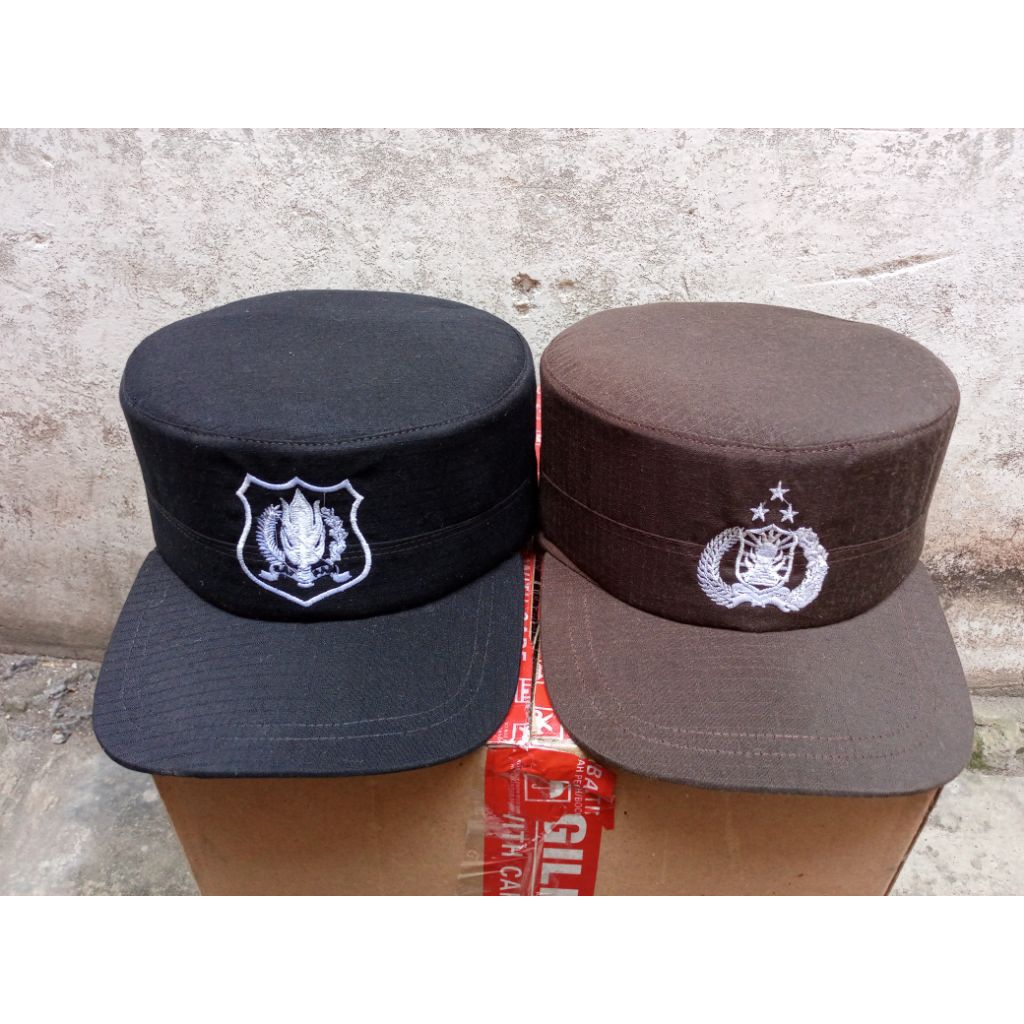 Topi komando polri,satpam,tersedia warna hitam,dan coklat tua..