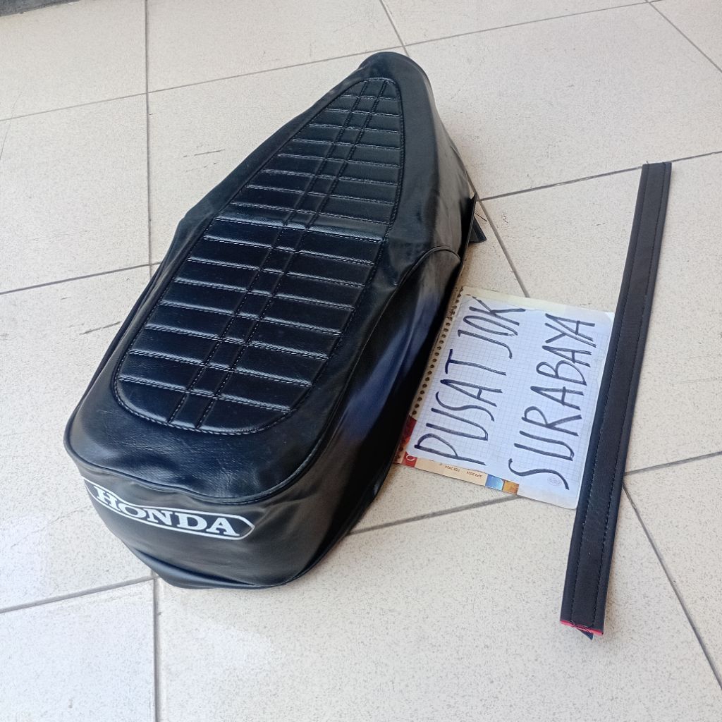 Kulit sarung cover jok honda C70 model original - sadel motor c 70 olong