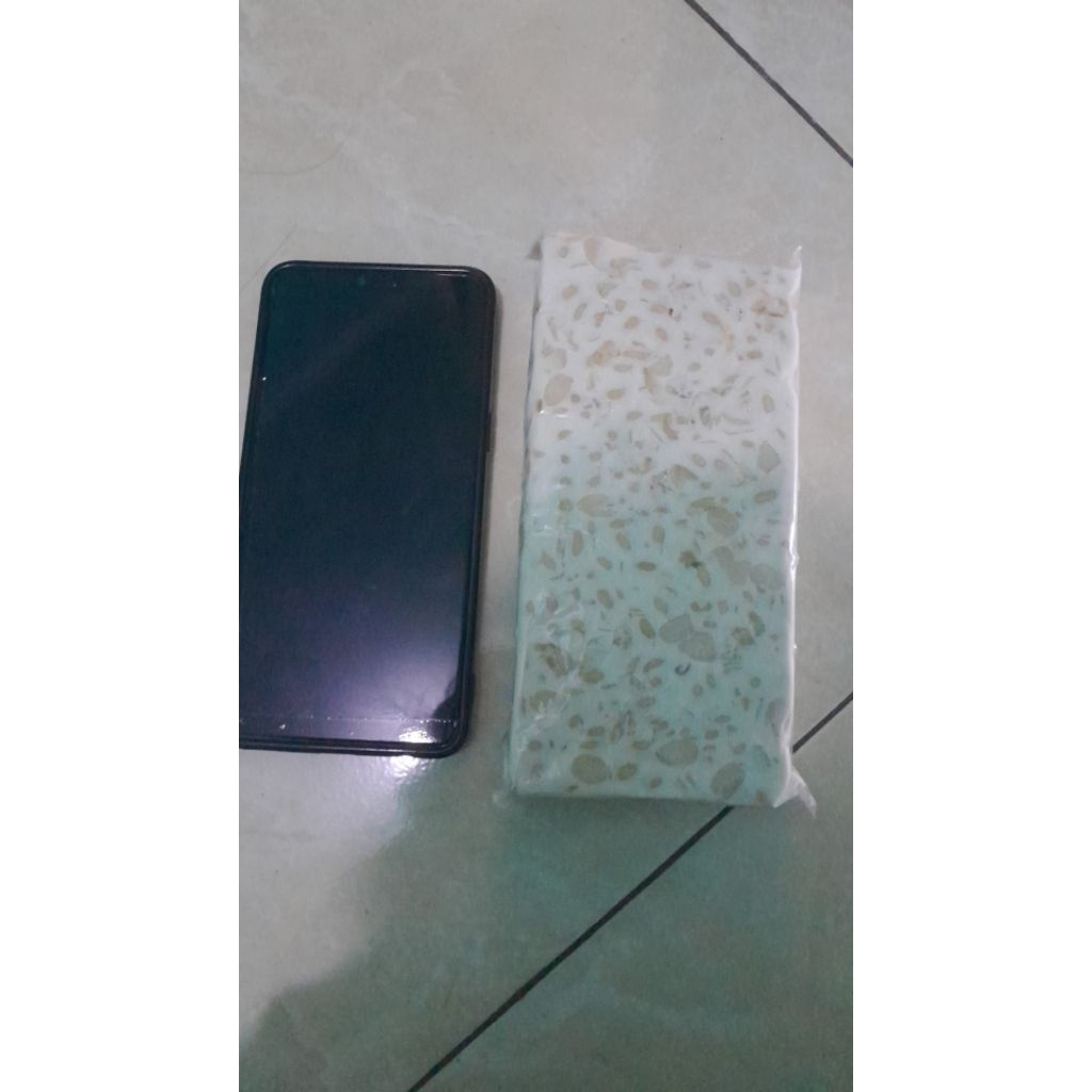 HP SECOND OPPO F7 (BOOKED)