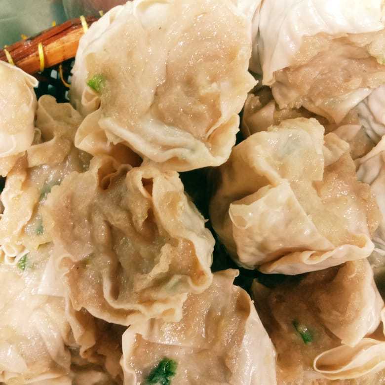 

BATAGOR GUNTUR - Siomay Bandung Setengah Matang Isi 10 biji Kemasan Vakum Asli 100% Ikan Tenggiri