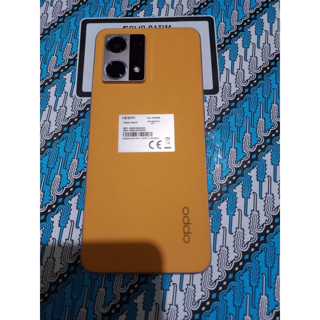 Oppo Reno7 4G Ram 8/ 256 gb. HP saja normal mulus segel tanpa minus
