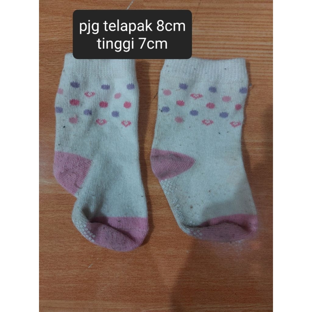 kaos kaki bayi anak perempuan cewek preloved secondhand seken bekas