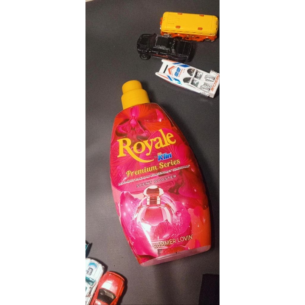 pewangi pakaian soklin royale botol