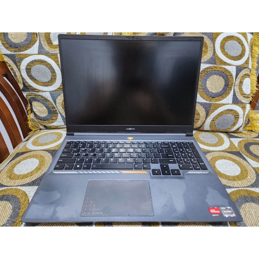LAPTOP ADVAN PIXELWAR 1701 AMD RYZEN 5 6600H AMD RADEON RX 6500M RAM 16 SSD 512 SECOND BEKAS MULUS N
