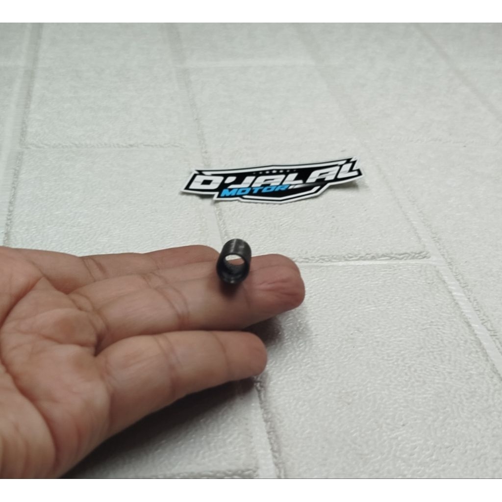 BAUT SOK DRAT M8 BAUT 12 DIAMETER DALAM 8MM DIAMETER LUAR 12MM