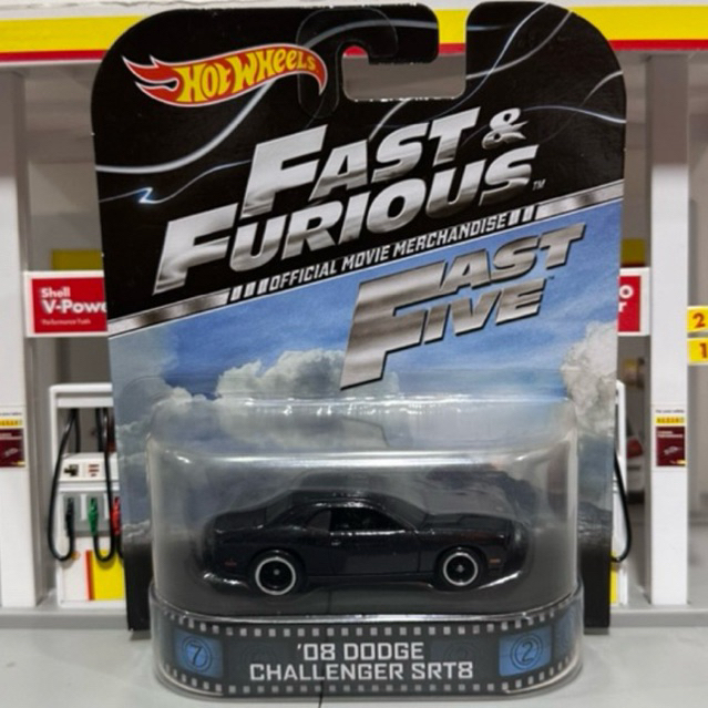HOT WHEELS PREMIUM 08 DODGE CHALLENGER SRT8 FAST AND FURIOUS OFFICIAL FREE PROTECTOR