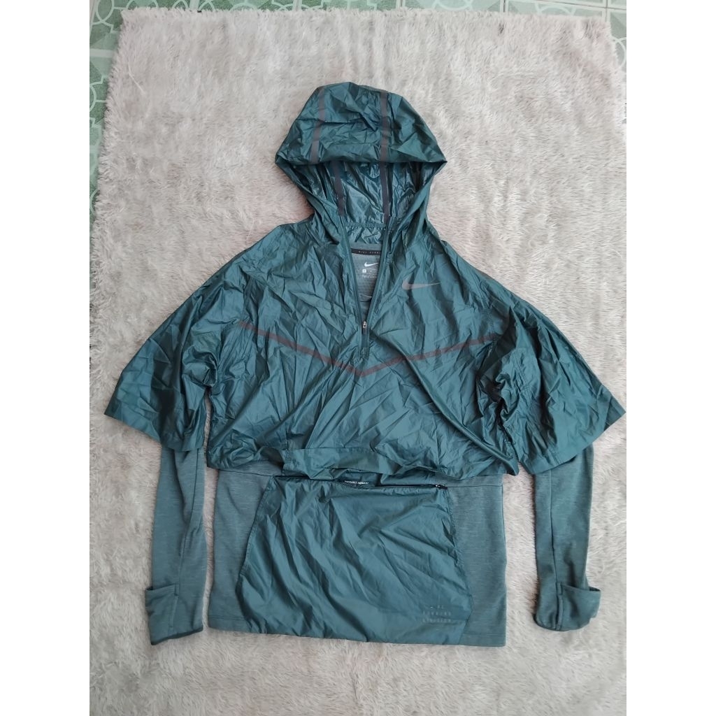 NIKE SPHERE TRANSFORM RUNNING Size M bekas