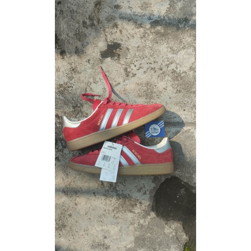 ADIDAS MUNCHEN RED SCARLET original