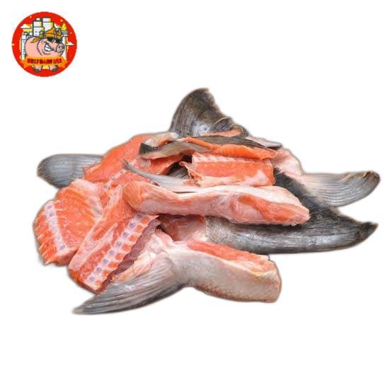 Tetelan Tulang Ikan Salmon Masih Banyak Daging