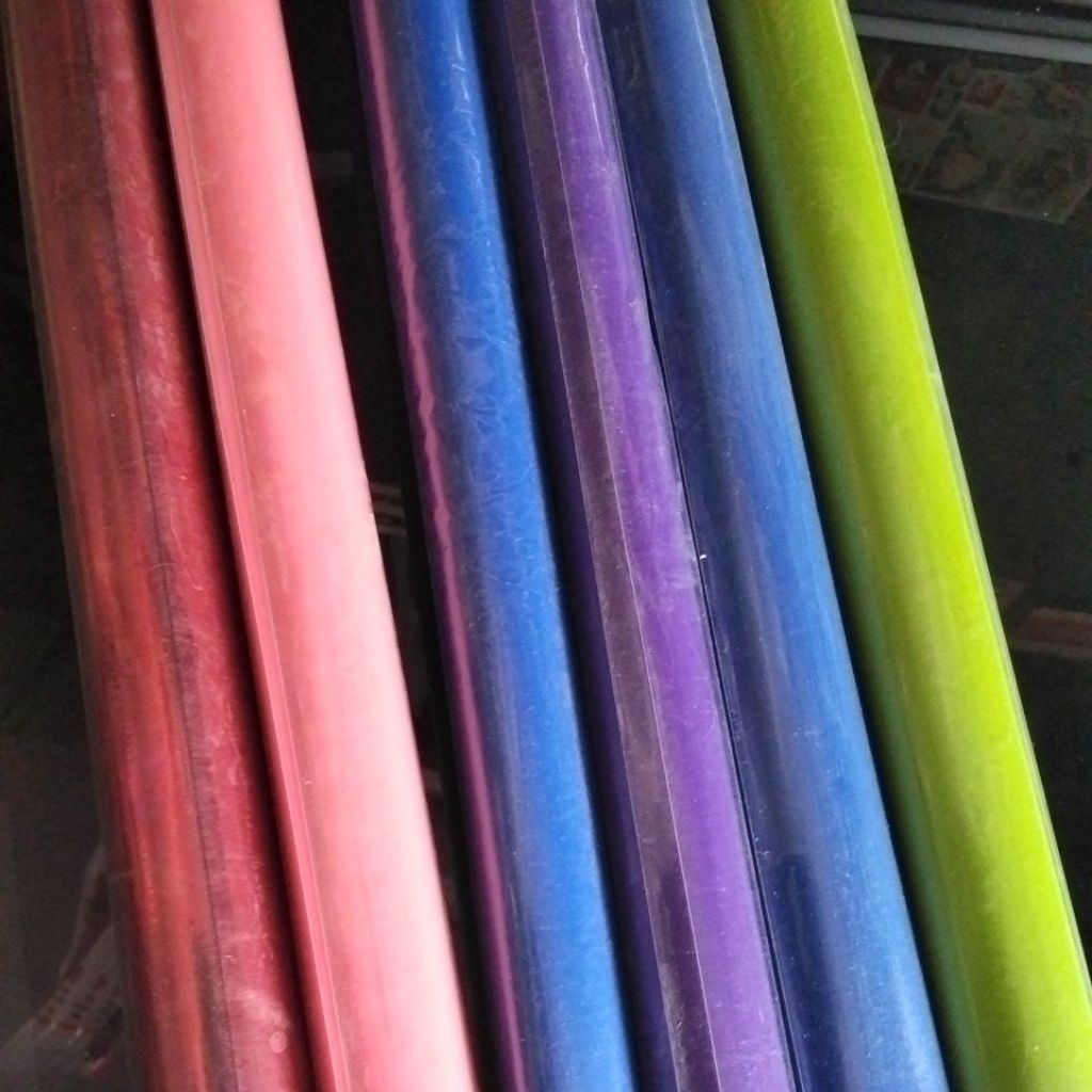 

kertas sukong/kertas kado warna