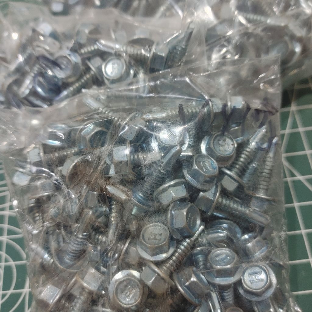 skrup baut roofing 10x19 untuk kanal C atap Baja ringan