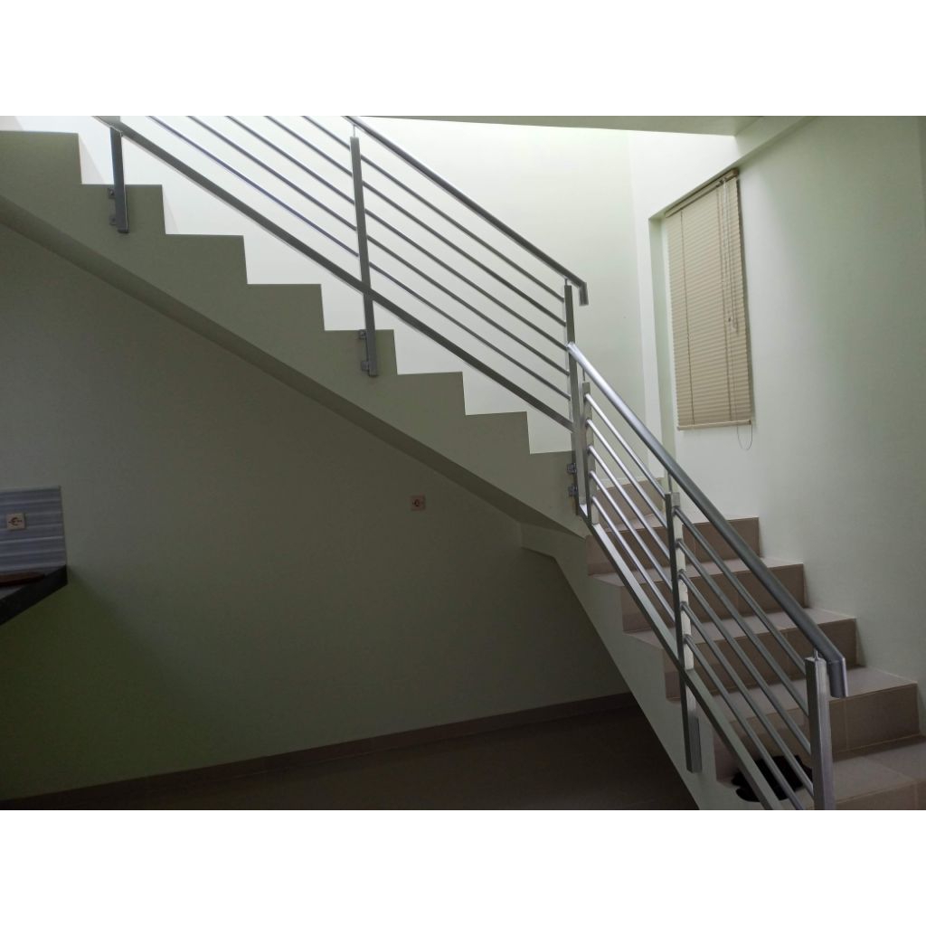 raling tangga minimalis