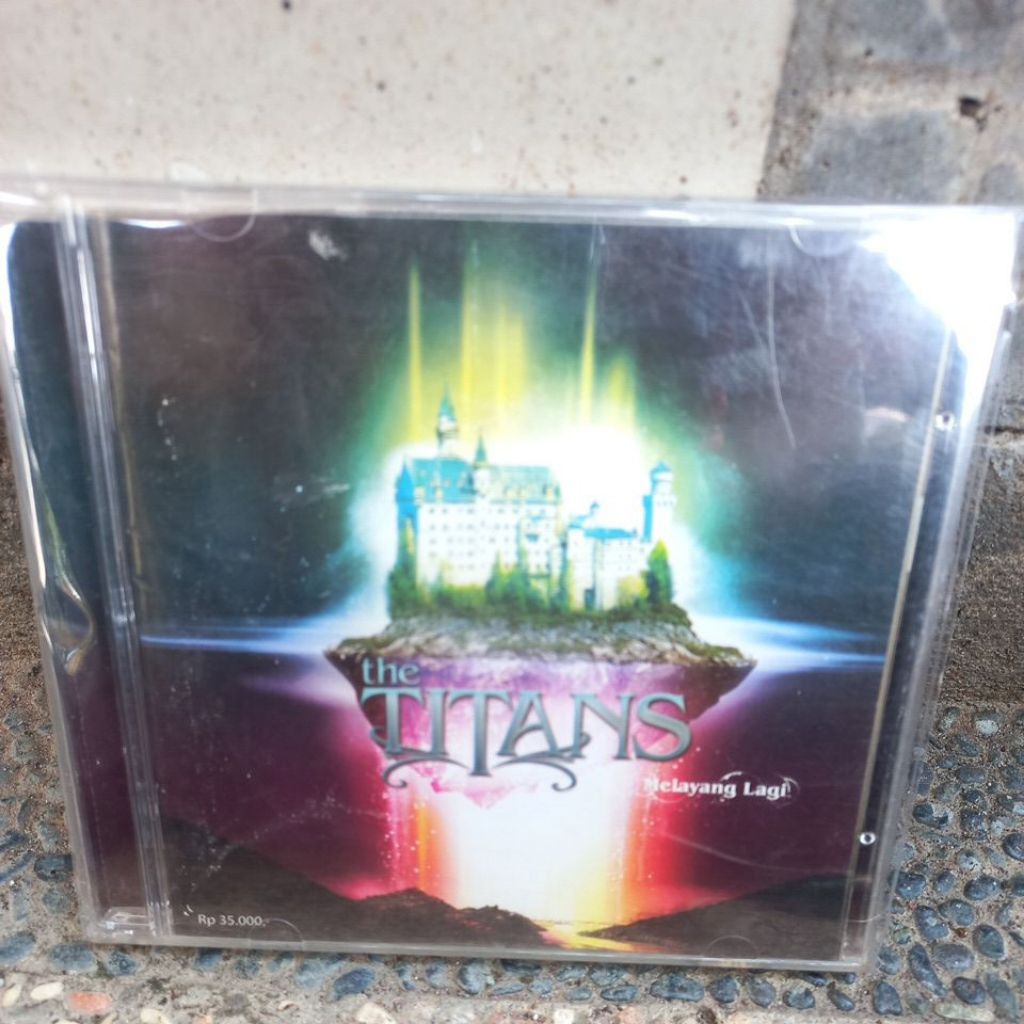 cd the titans - melayang lagi