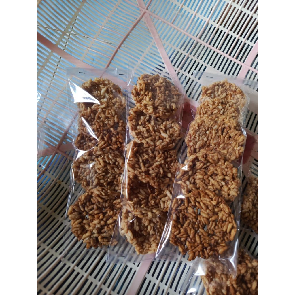 

RENGGINANG home made full ketan harga 10rb/12pcs