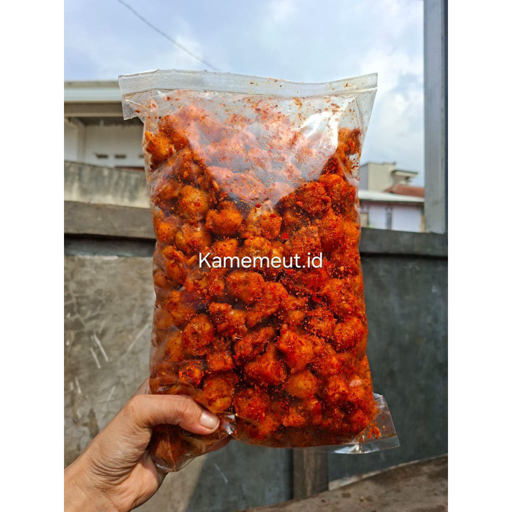 

SIOMAY PEDAS DAUN JERUK 500GRAM