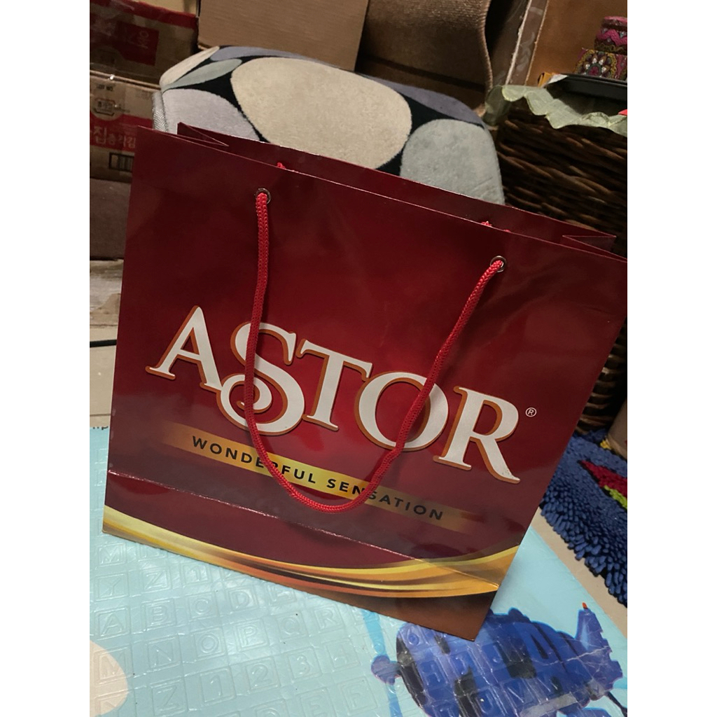 

Paper Bag Astor