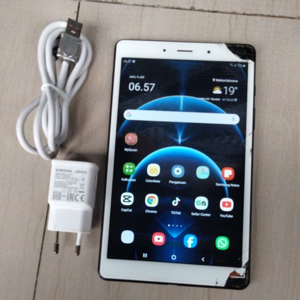 Samsung galaxy tab A8 2019 T295 normal minus cuma layar pecah dan retak