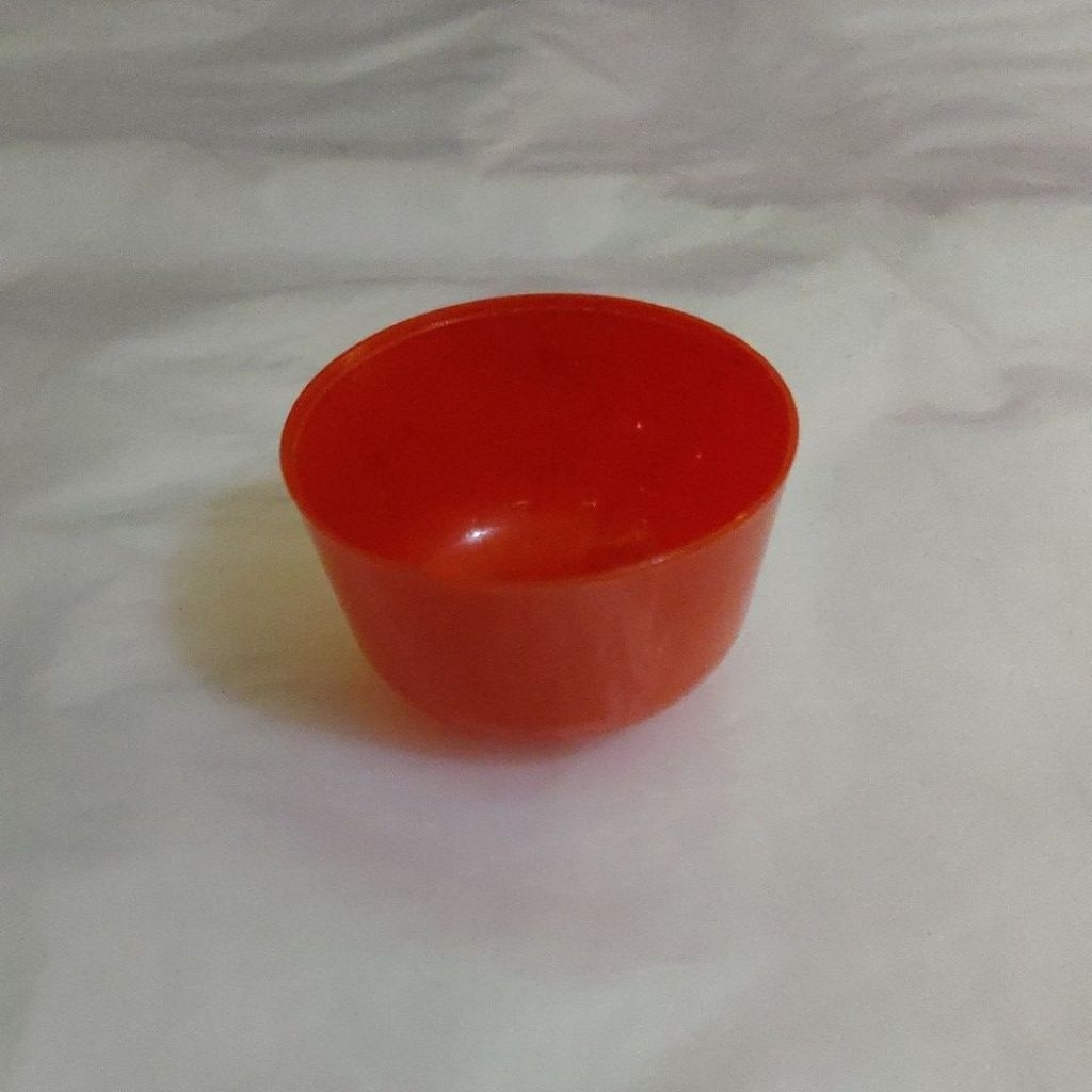 cangkir puja plastik kecil