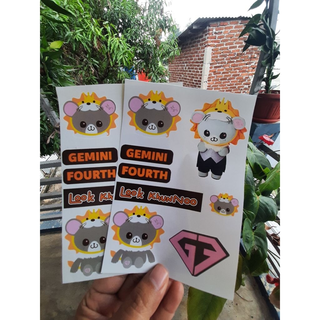 

Stiker Look Khun Noo Gemini Fourth look khunnoo sticker