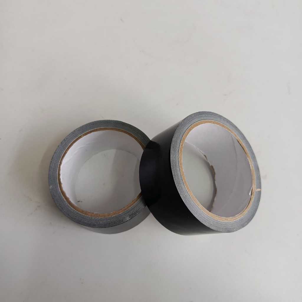 

LAKBAN KAIN KOR POLOS 2INC X 9MTR PER PCS STOK TERBATAS