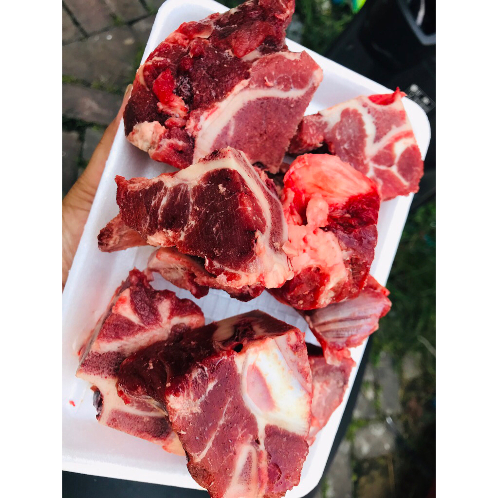 

Iga Banyak Daging (neckbone)