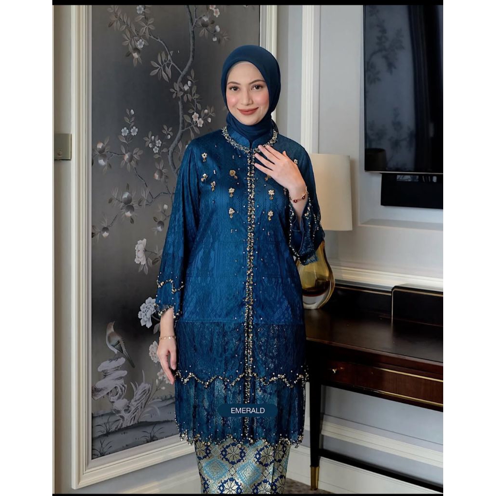 RANIA KEBAYA SARAH THE LABEL