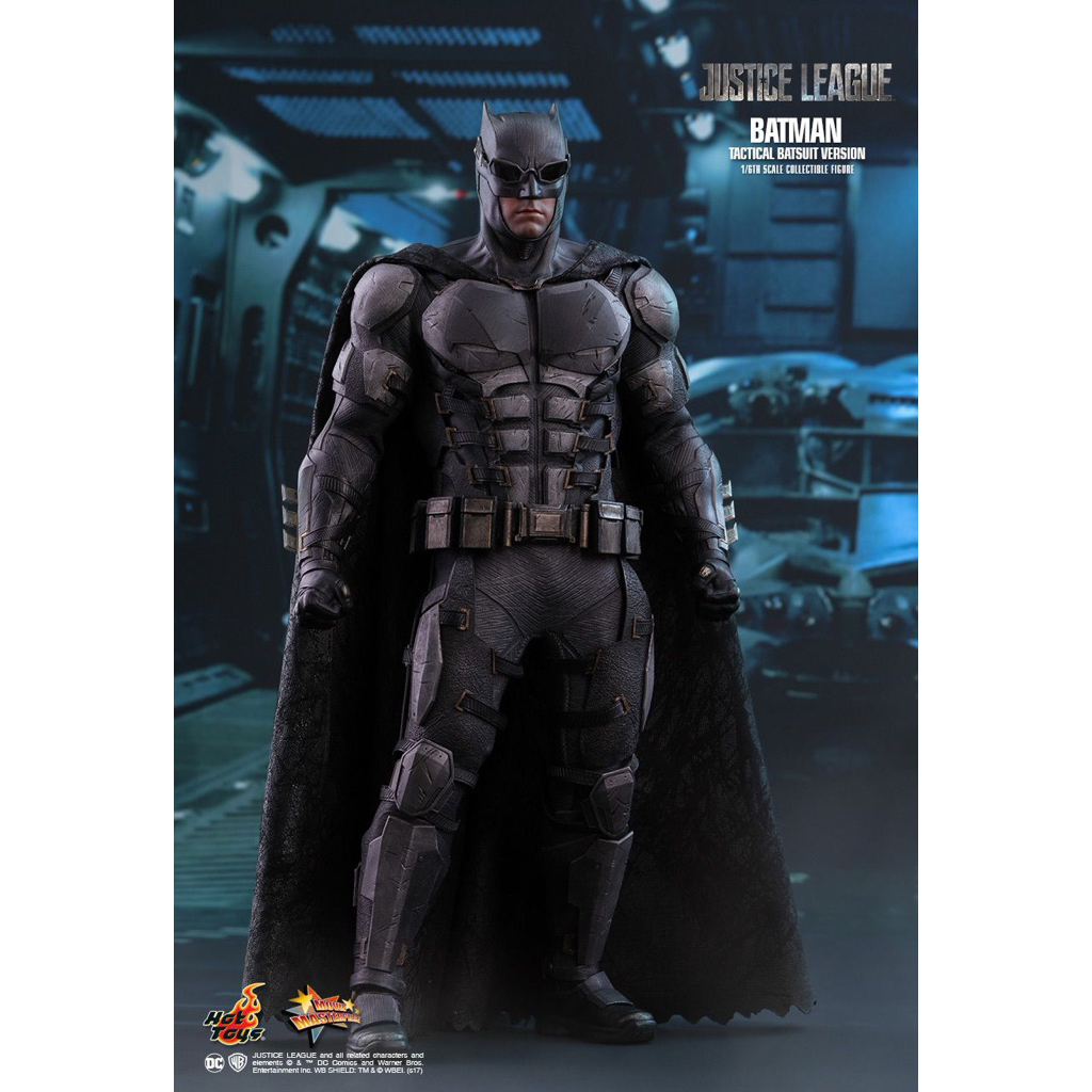 Hot Toys 1:6 | Batman Tactical Suit Version Justice League | Movie Masterpiece Action Figure