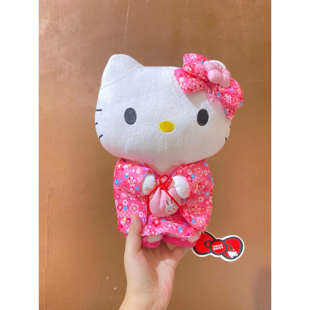Boneka Karakter Hello Kitty Kimono Pink size 28cm Original / Boneka Sanrio Karakter Hello Kitty Kost