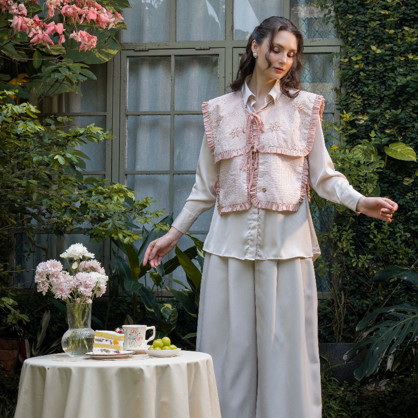 VAIA Atelier - Vest Wanita Lunara
