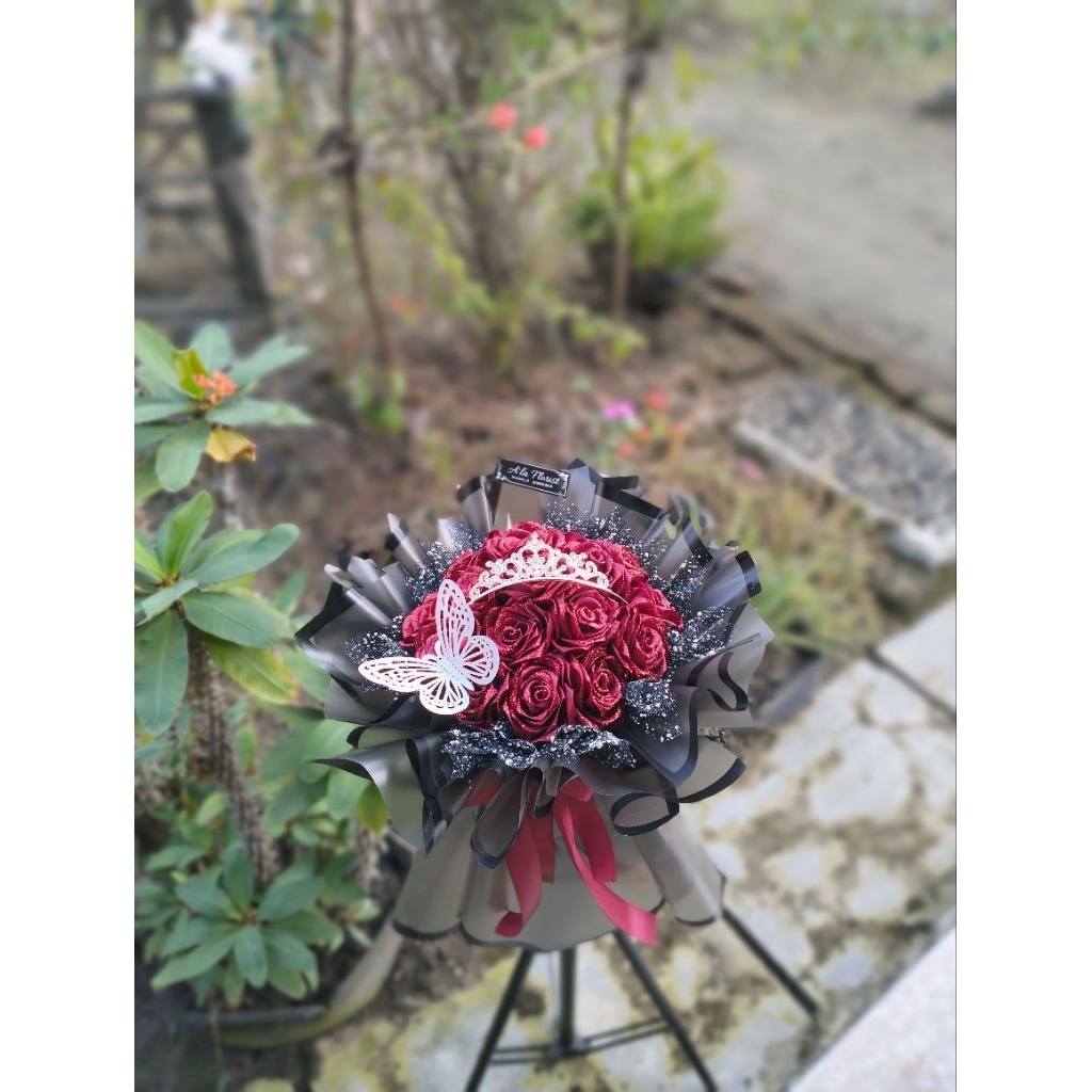 

Buket Pita Satin Maroon Geliter