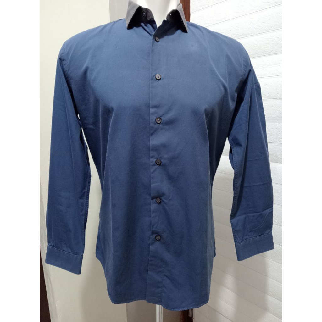 PRELOVED PRIBADI  BLACK TAG by ZARA MAN KEMEJA SLIM FIT FORMAL CASUAL LENGAN PANJANG PRIA SIZE M