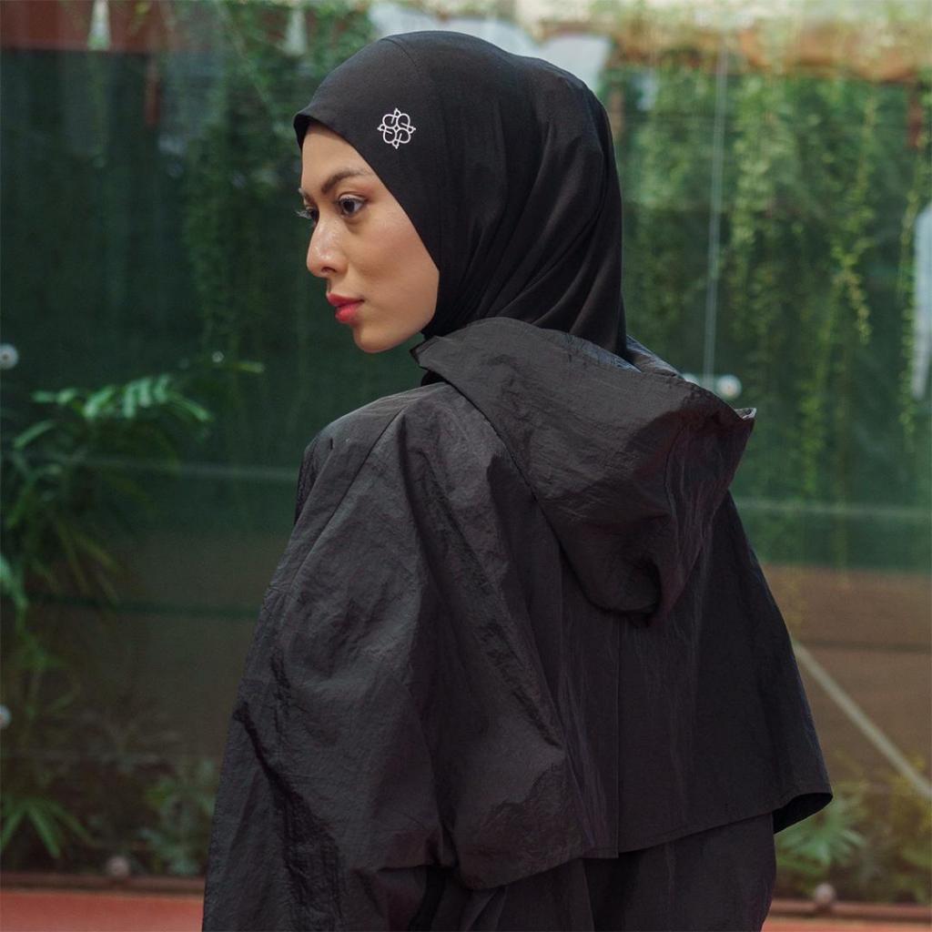 Jenna and Kaia - Leeza Sport Hijab - Kerudung Olahraga Instan