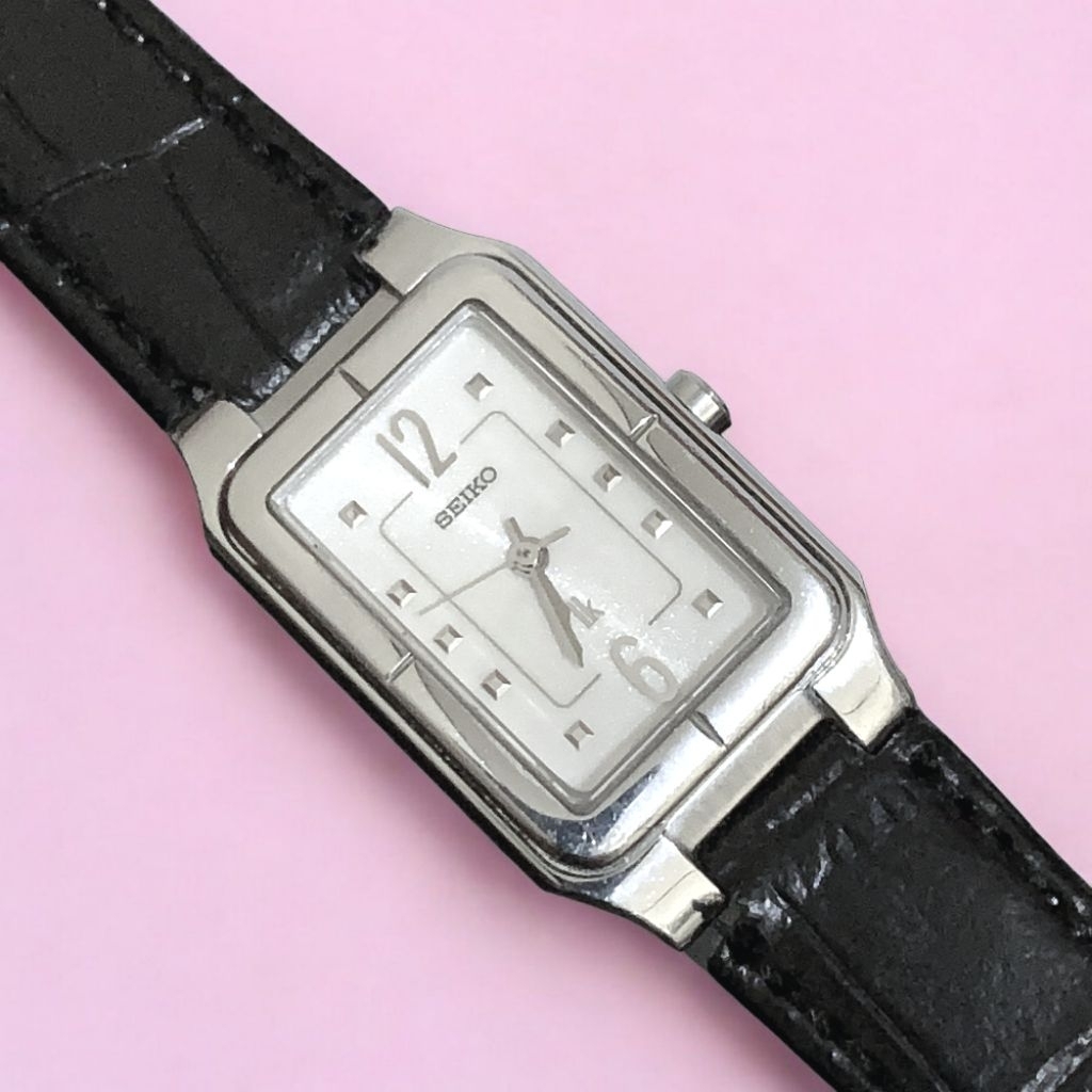 Jam Tangan Wanita Seiko Lukia Tank 1N01-0BZ0 Ekslusif Original + Bonus Strap Kulit