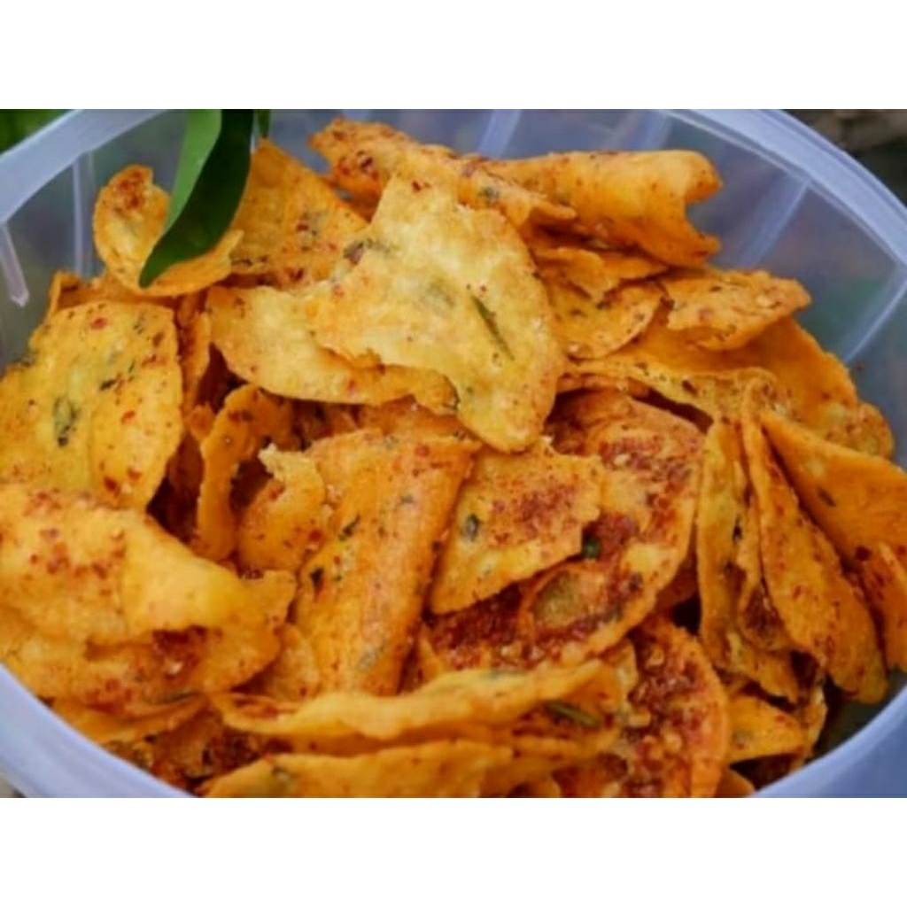 

keripik COMRING PEDAS DAUN JERUK 500 Gram /Kecimpring Pedas Daun Jeruk gratis packing babblewarp makanan ringan Bandung