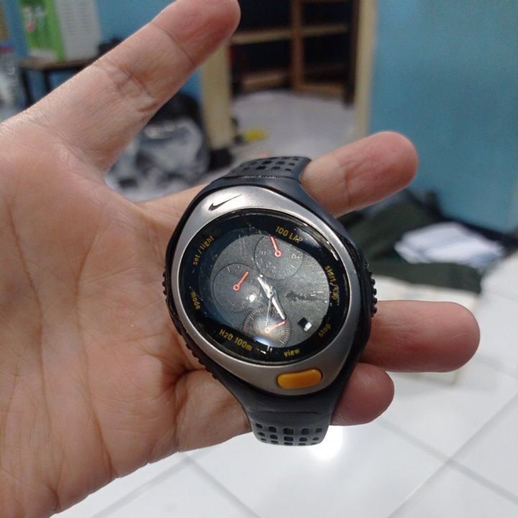 jam Nike triax analog