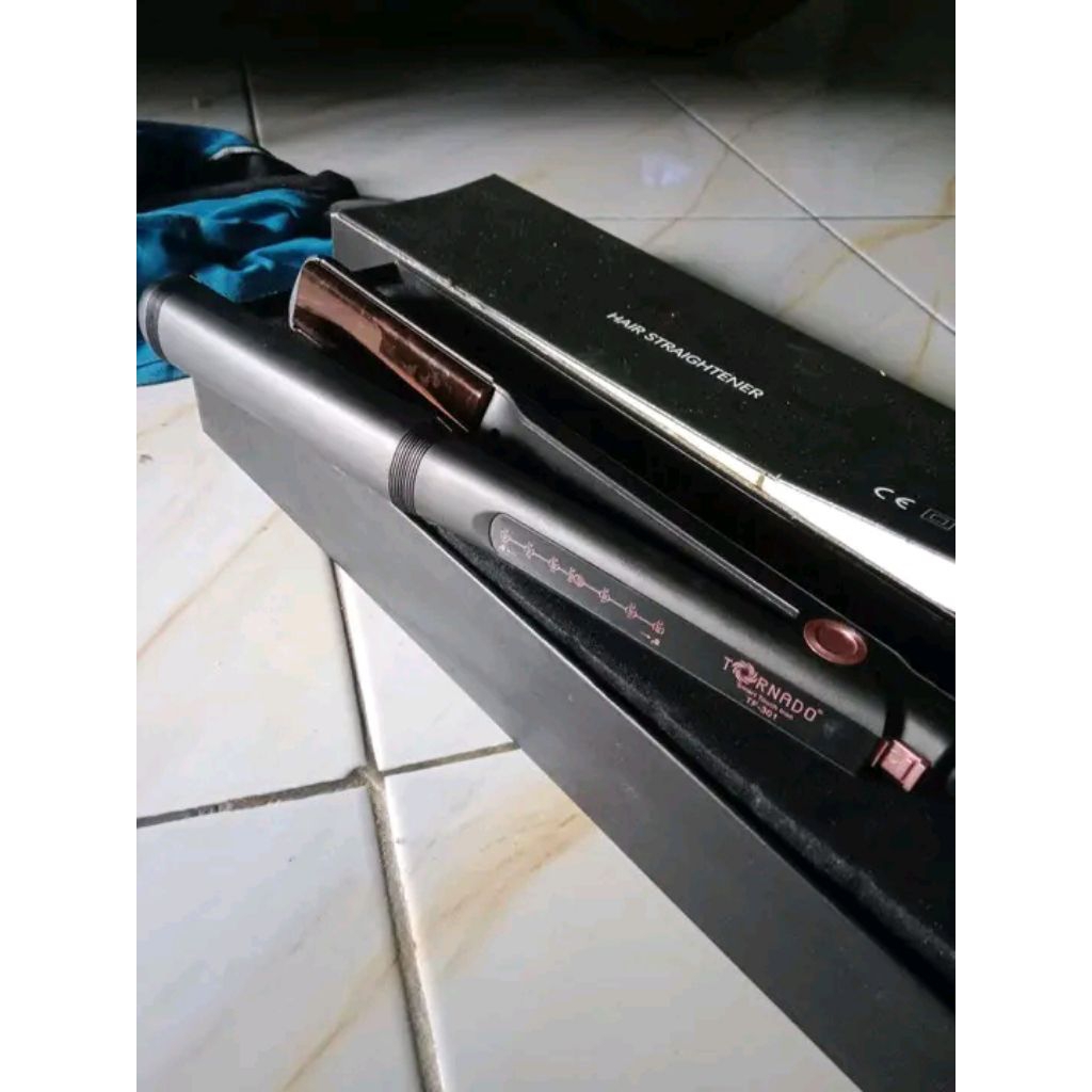 catokan rambut merek tornado tipe TF301