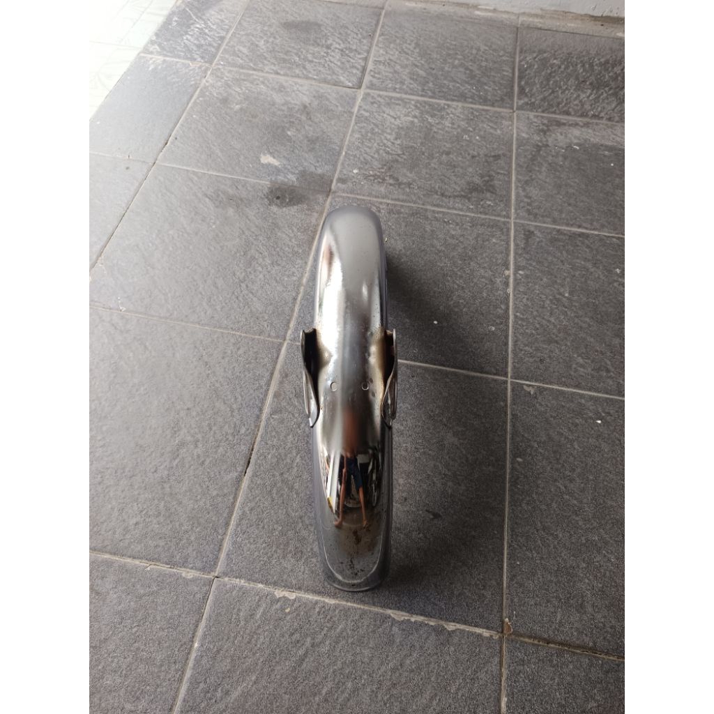 spakbor belakang Suzuki a100