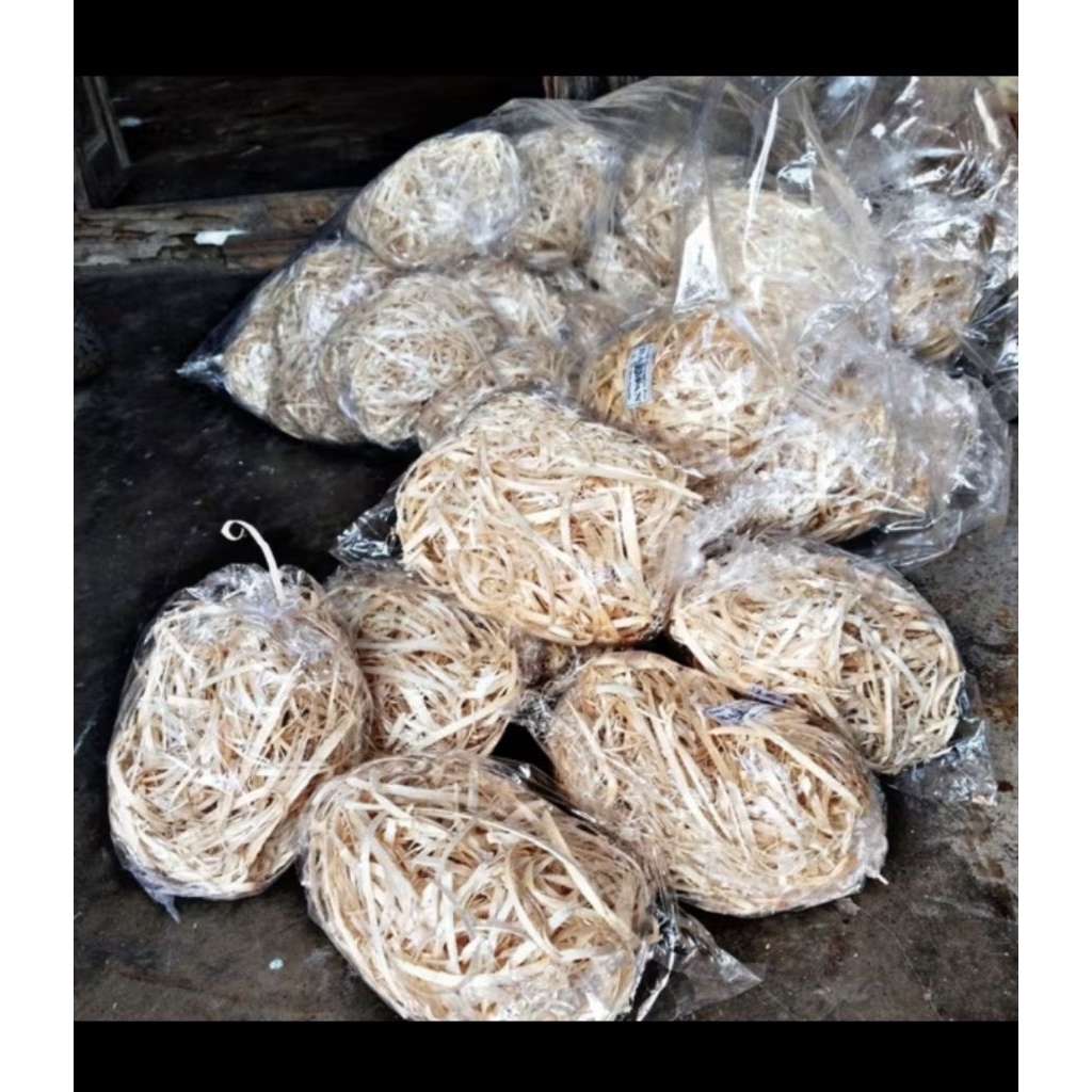 SERAT KAYU UNTUK BURUNG LOVEBIRD / SARANG LOVEBIRD