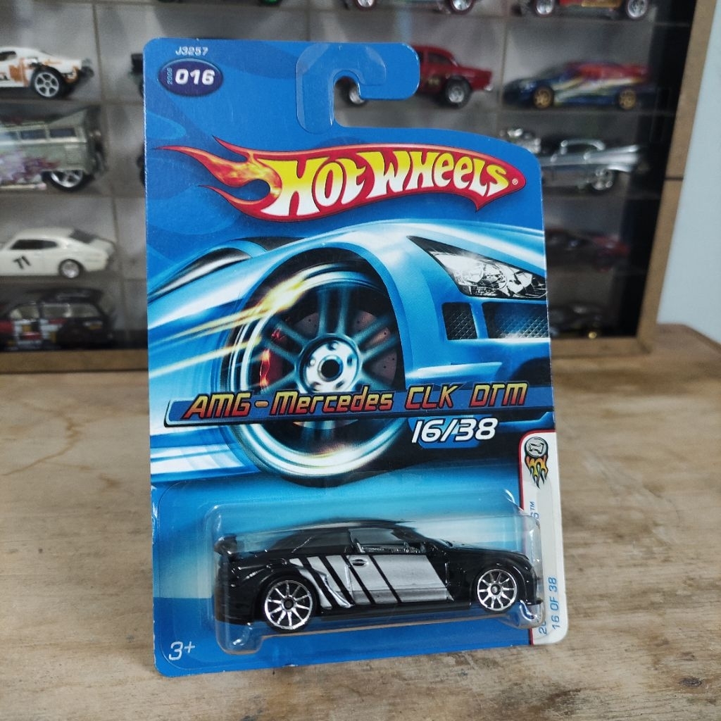 Hotwheels Mercedes-Benz AMG CLK DTM