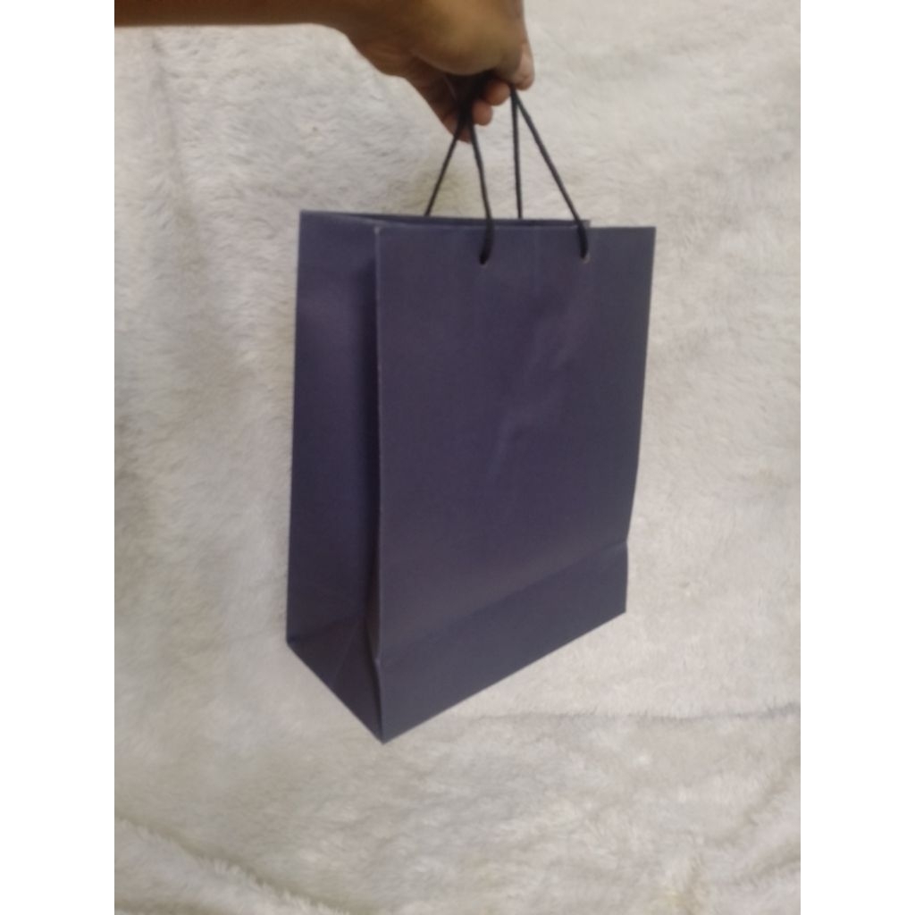 

Paper Bag Navy Polos Ukuran 25x30cm