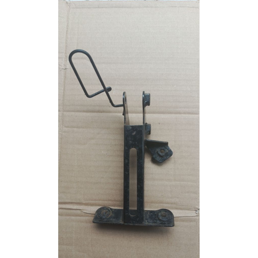 Dudukan tameng depan BEAT FI / BEAT POP original copotan