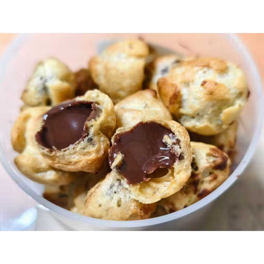 

Cemilan Soes GG Coklat lumer/Soes GG Isi coklat