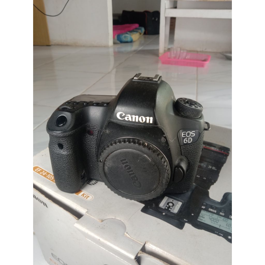 Canon eos 6D Body Only / Lensa sigma / Lensa fix / paket lengkap