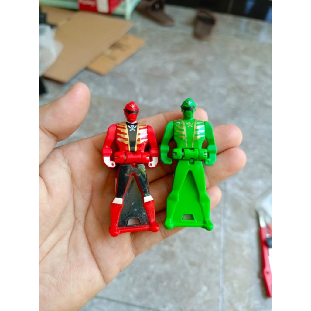 set figure rangerkey power ranger megaforce