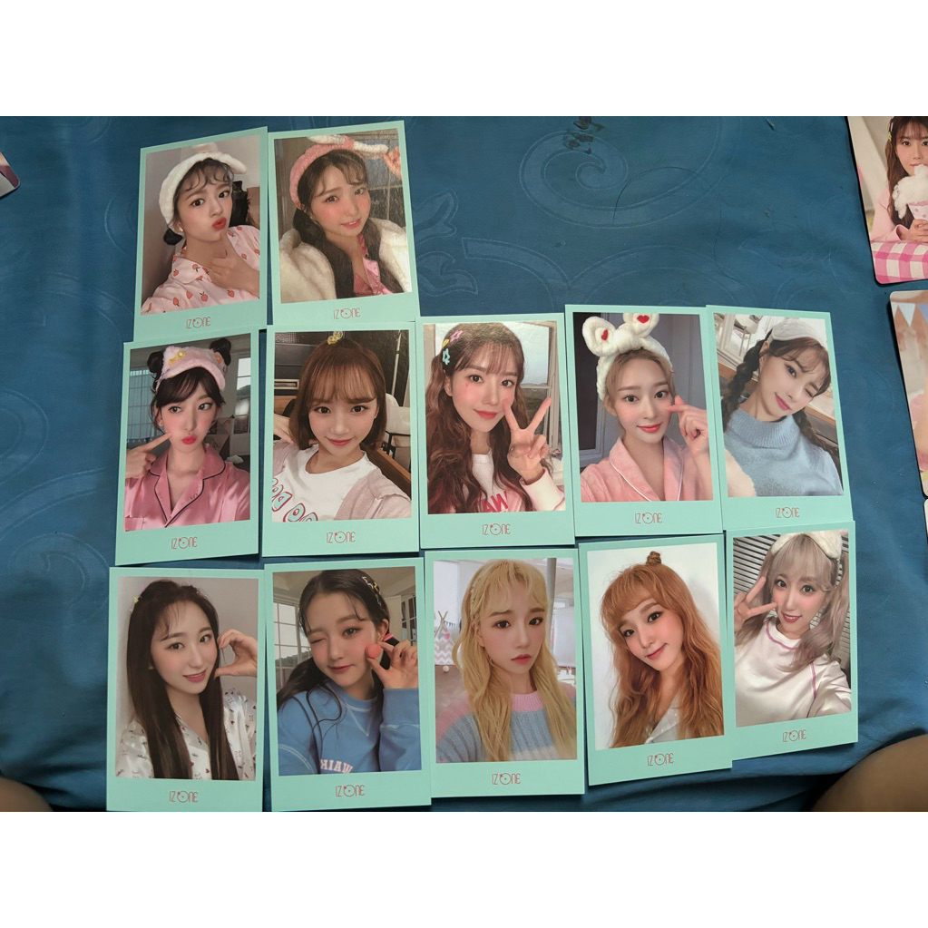 Official Izone photocard bundle
