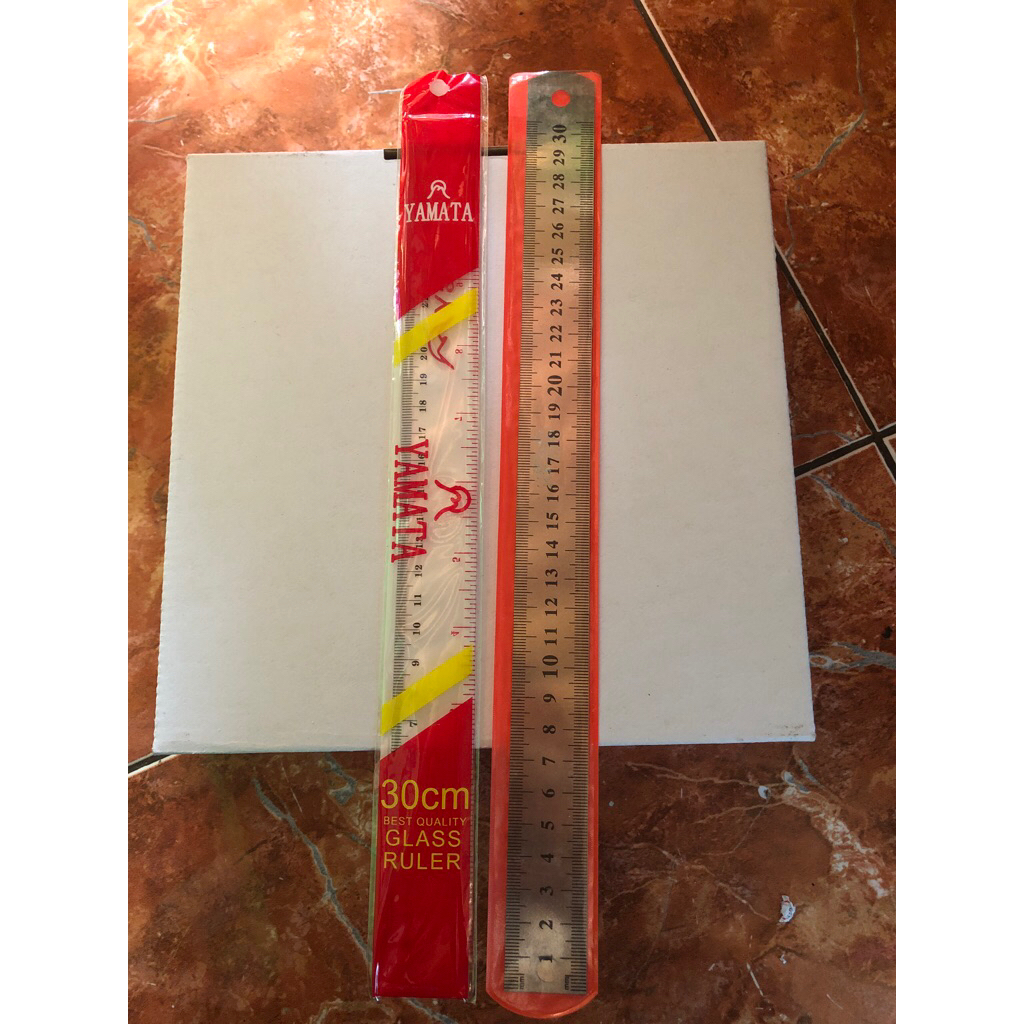 

Penggaris 30cm / menggaris / perlengkapan sekolah
