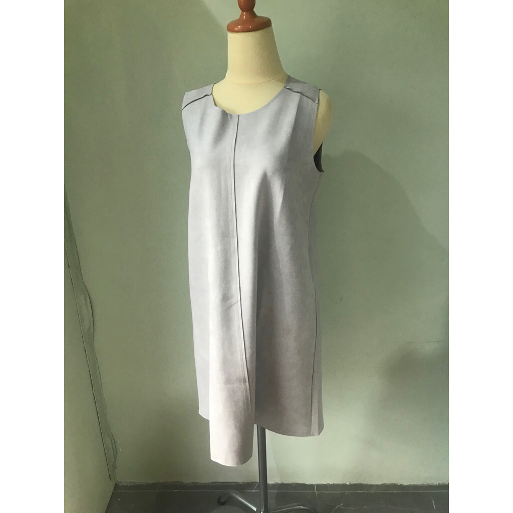 Iora Dress