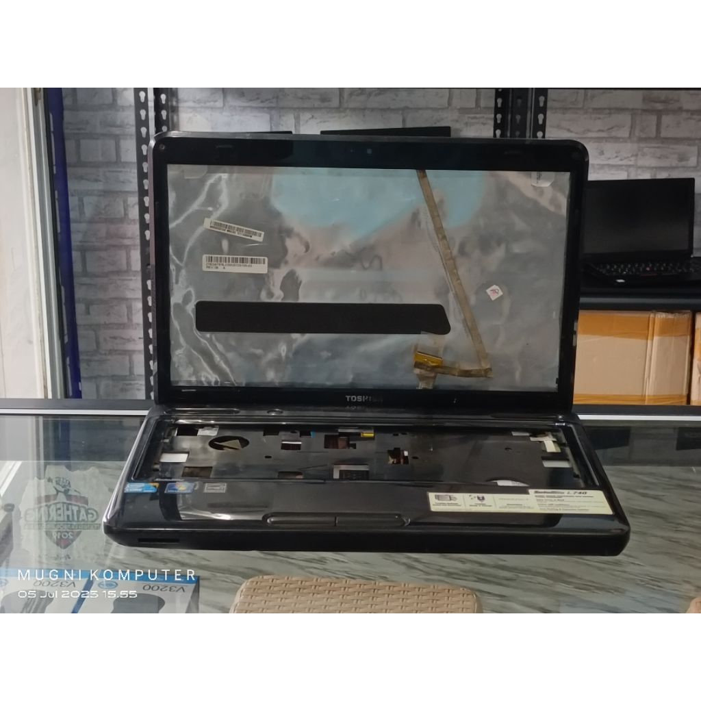 Casing Laptop Toshiba Satellite L740