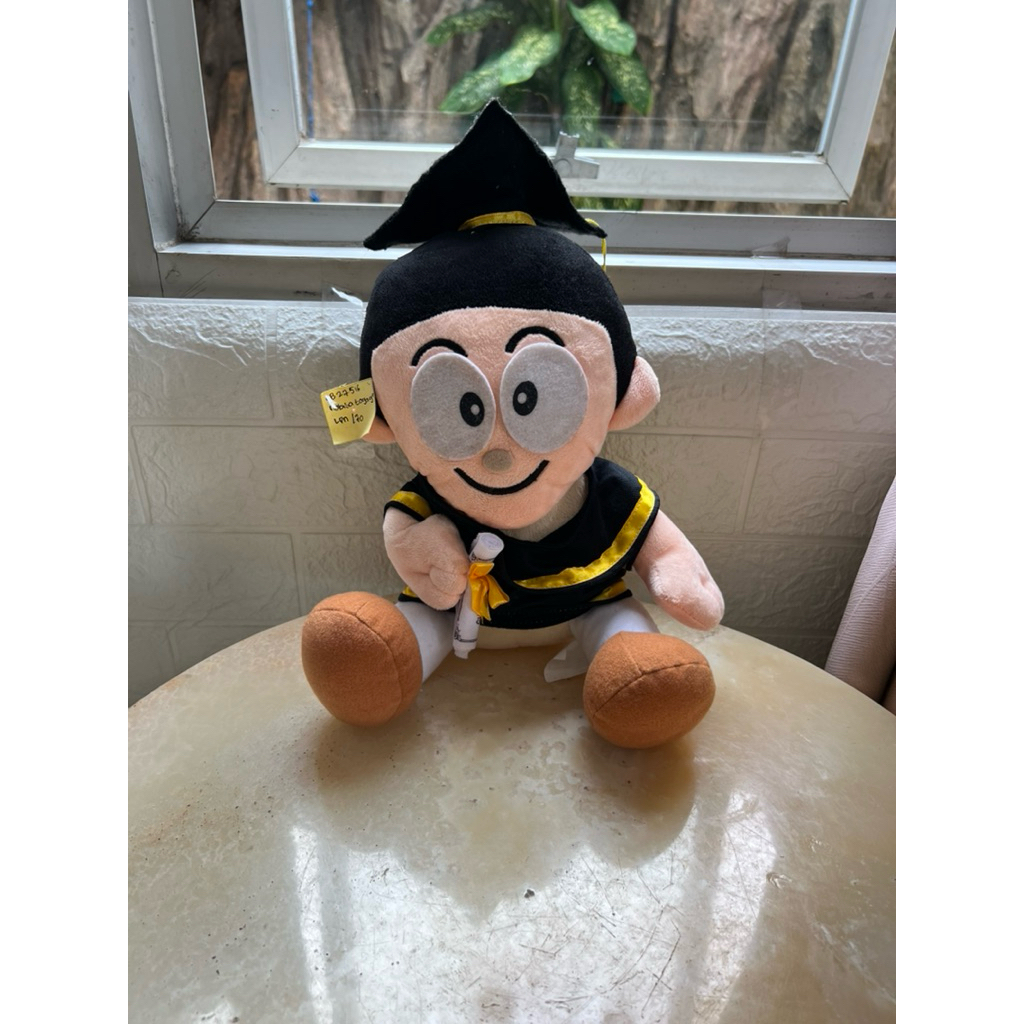 boneka Wisuda/Toga Nobita, Suneo, Giant